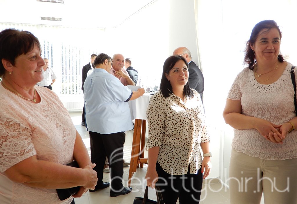 Szijjártó Péter látogatása a Mezei Vill-nél 06